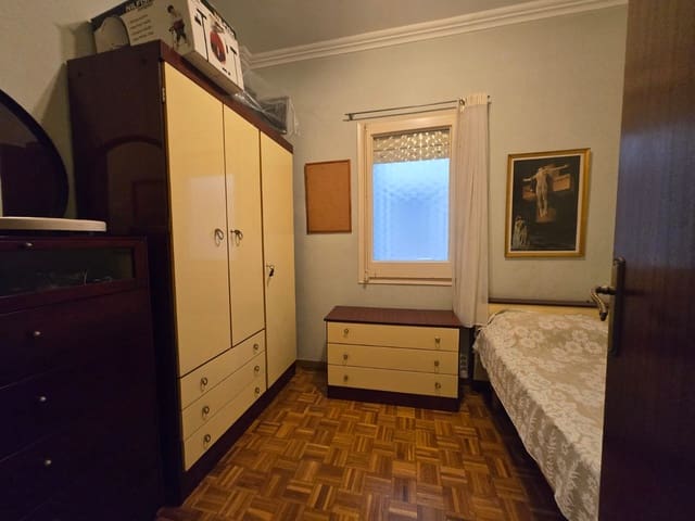 3 bedroom Flat for sale in Vallcarca i Els Penitents, Barcelona city - € 425,000 (Ref: 9254712)