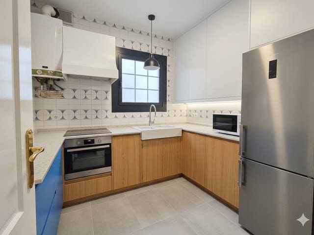 3 bedroom Flat for sale in Vallcarca i Els Penitents, Barcelona city - € 425,000 (Ref: 9254712)