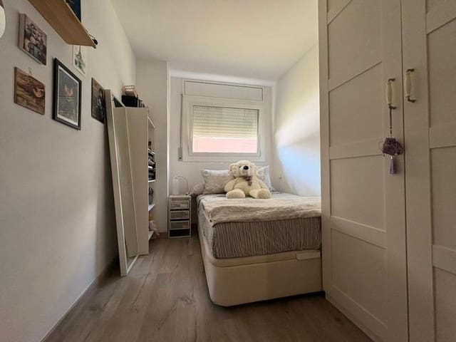 4 bedroom Flat for sale in El Camp d'en Grassot i Gràcia Nova, Barcelona city - € 580,000 (Ref: 9269005)