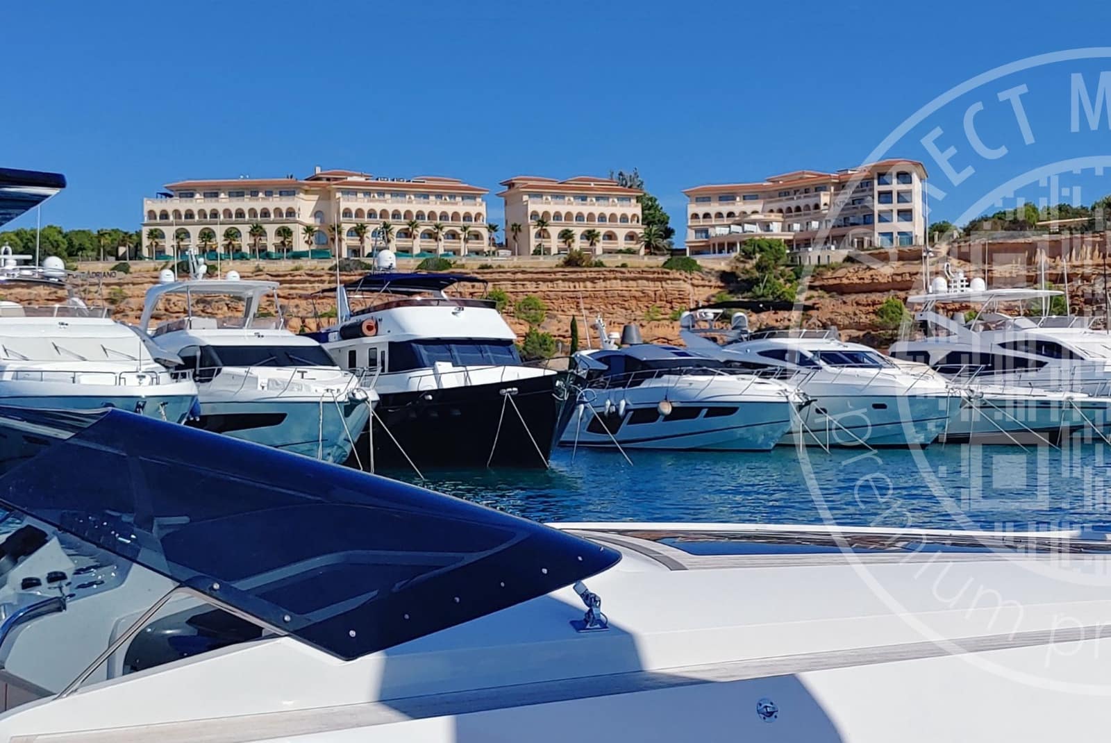 2 sypialnia Apartament na sprzedaż w El Toro / Port Adriano z garażem - 495 000 € (Ref: 10021230)