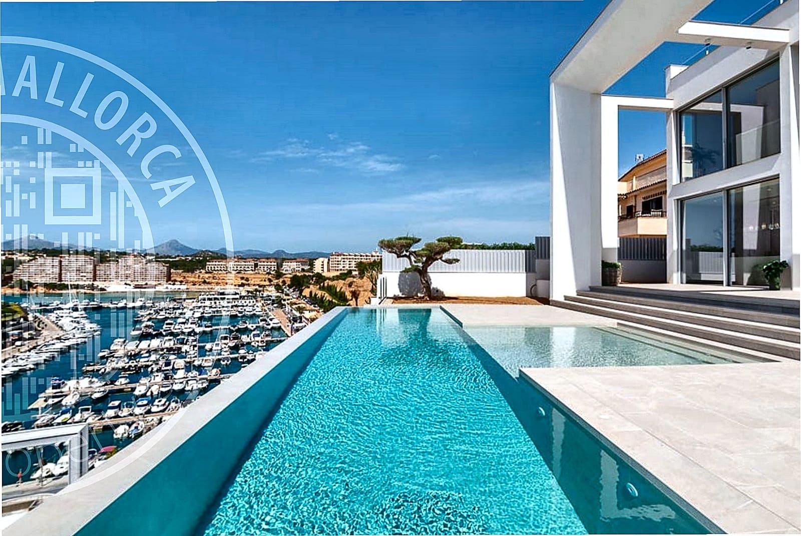 4 sovrum Villa till salu i El Toro / Port Adriano med pool garage - 9 850 000 € (Ref: 10050475)