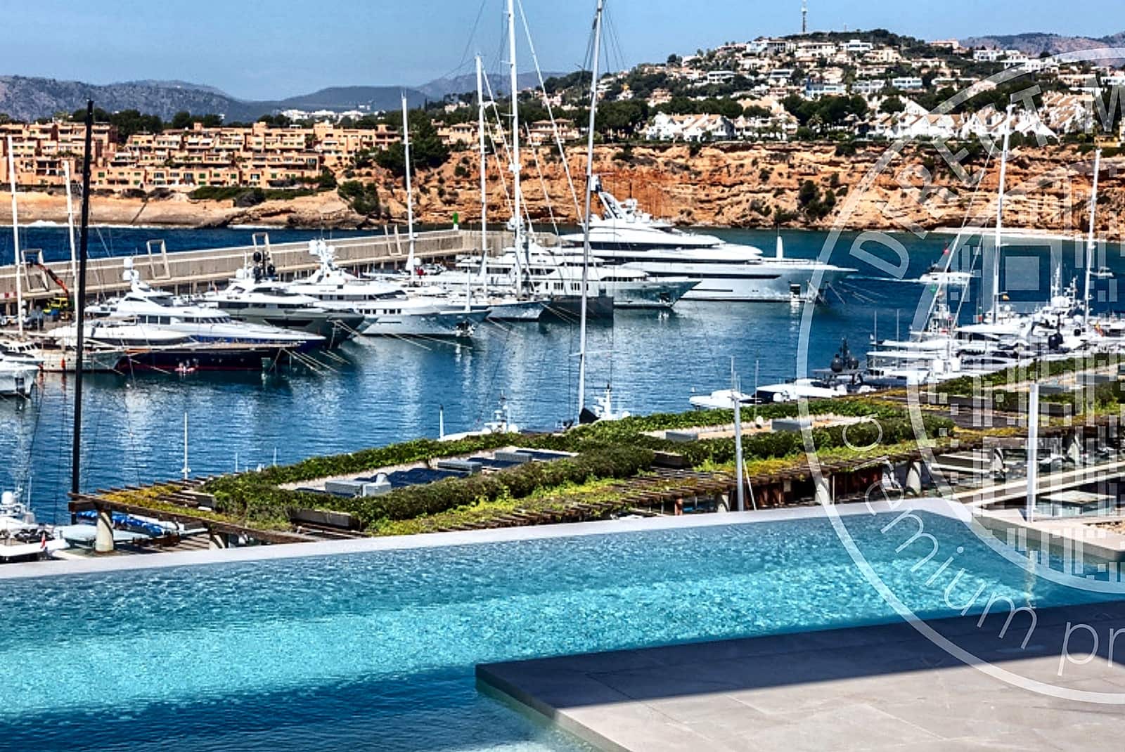 4 sovrum Villa till salu i El Toro / Port Adriano med pool garage - 9 850 000 € (Ref: 10050475)