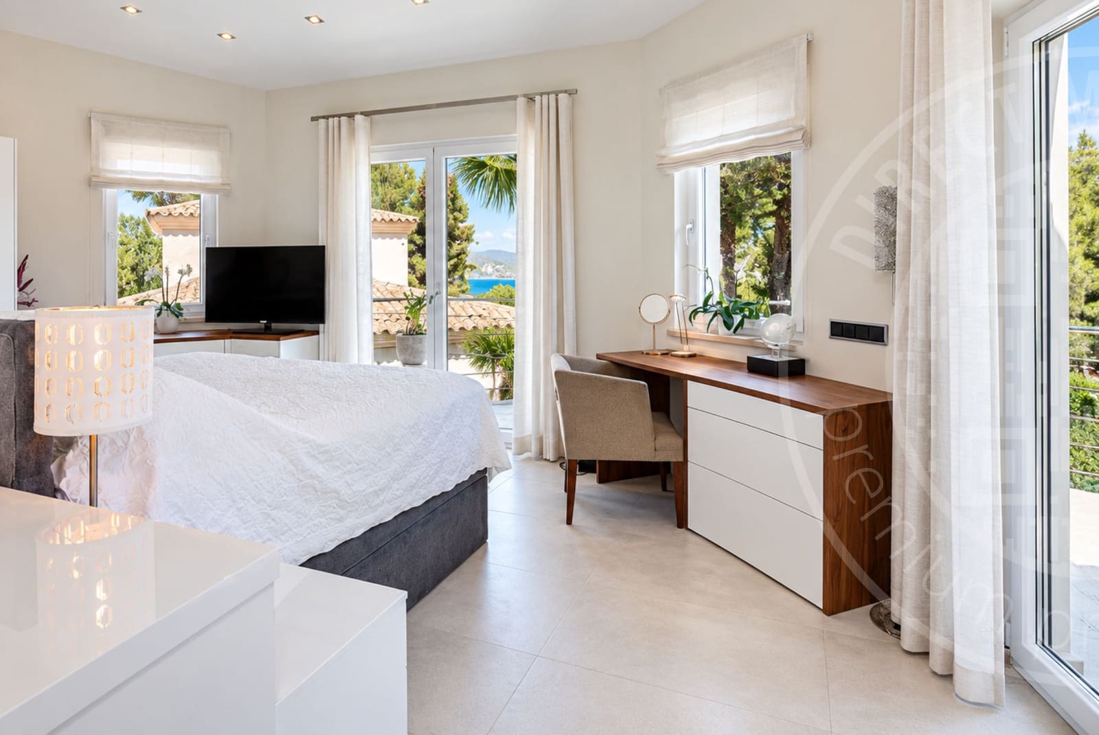 4 soveværelse Villa til salg i Santa Ponsa med swimmingpool garage - € 3.490.000 (Ref: 10112102)