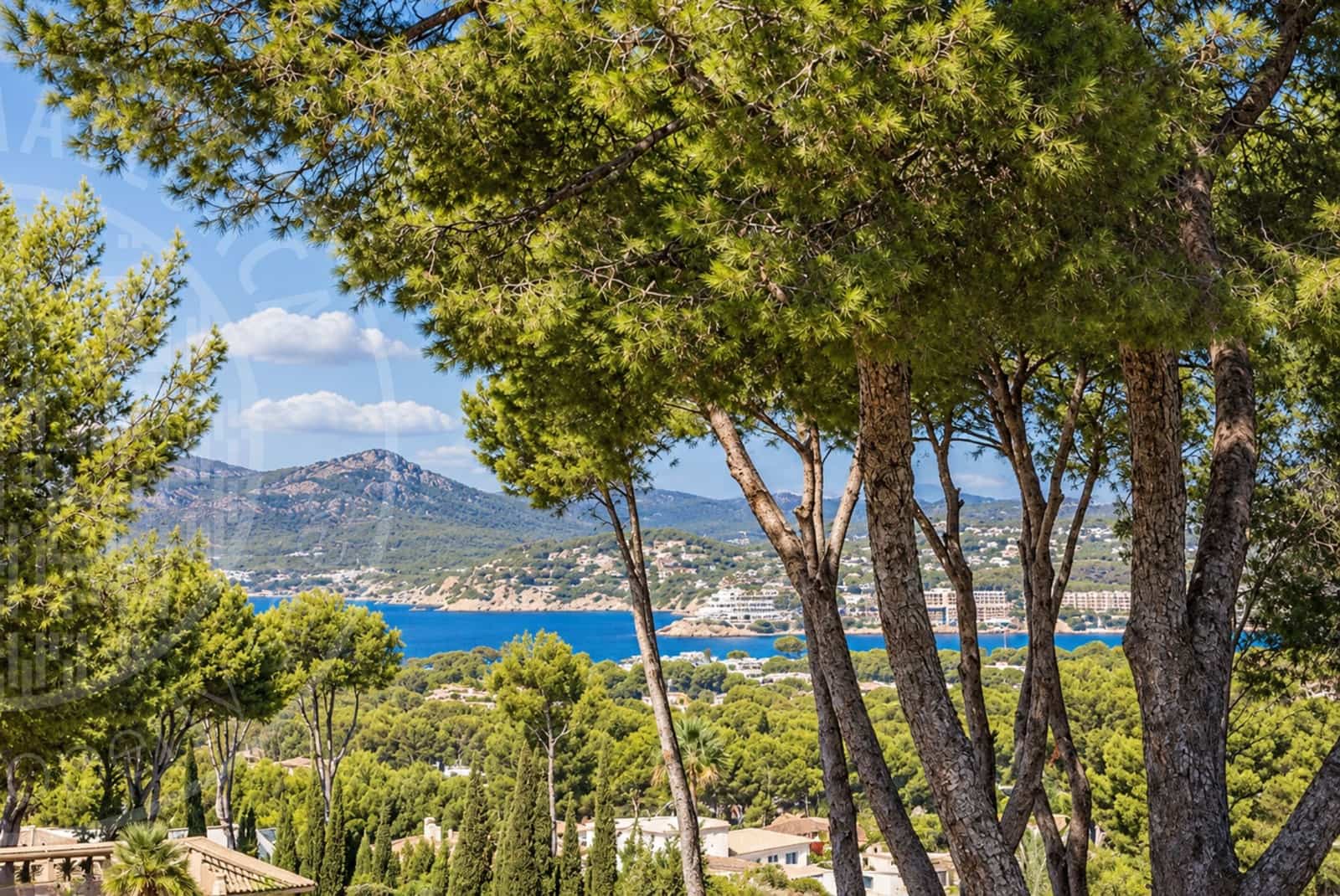 4 soveværelse Villa til salg i Santa Ponsa med swimmingpool garage - € 3.490.000 (Ref: 10112102)
