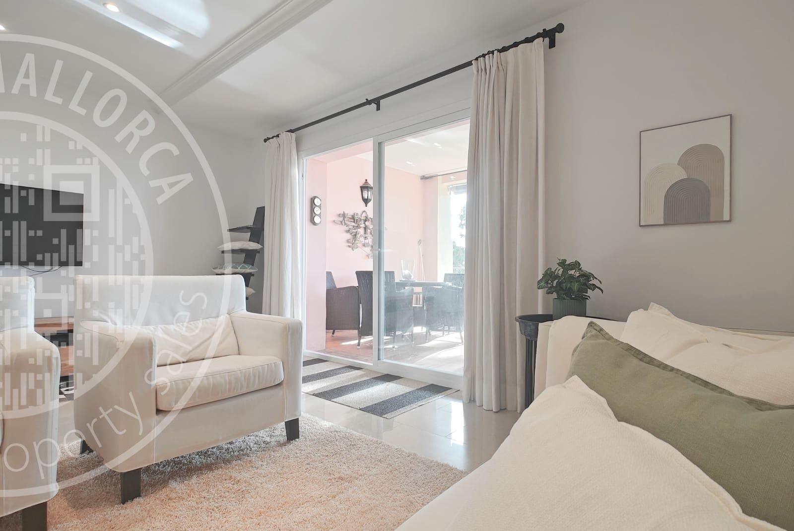 3 bedroom Apartment for rent in Santa Ponsa with pool garage - € 3,200 (Ref: 9553099)