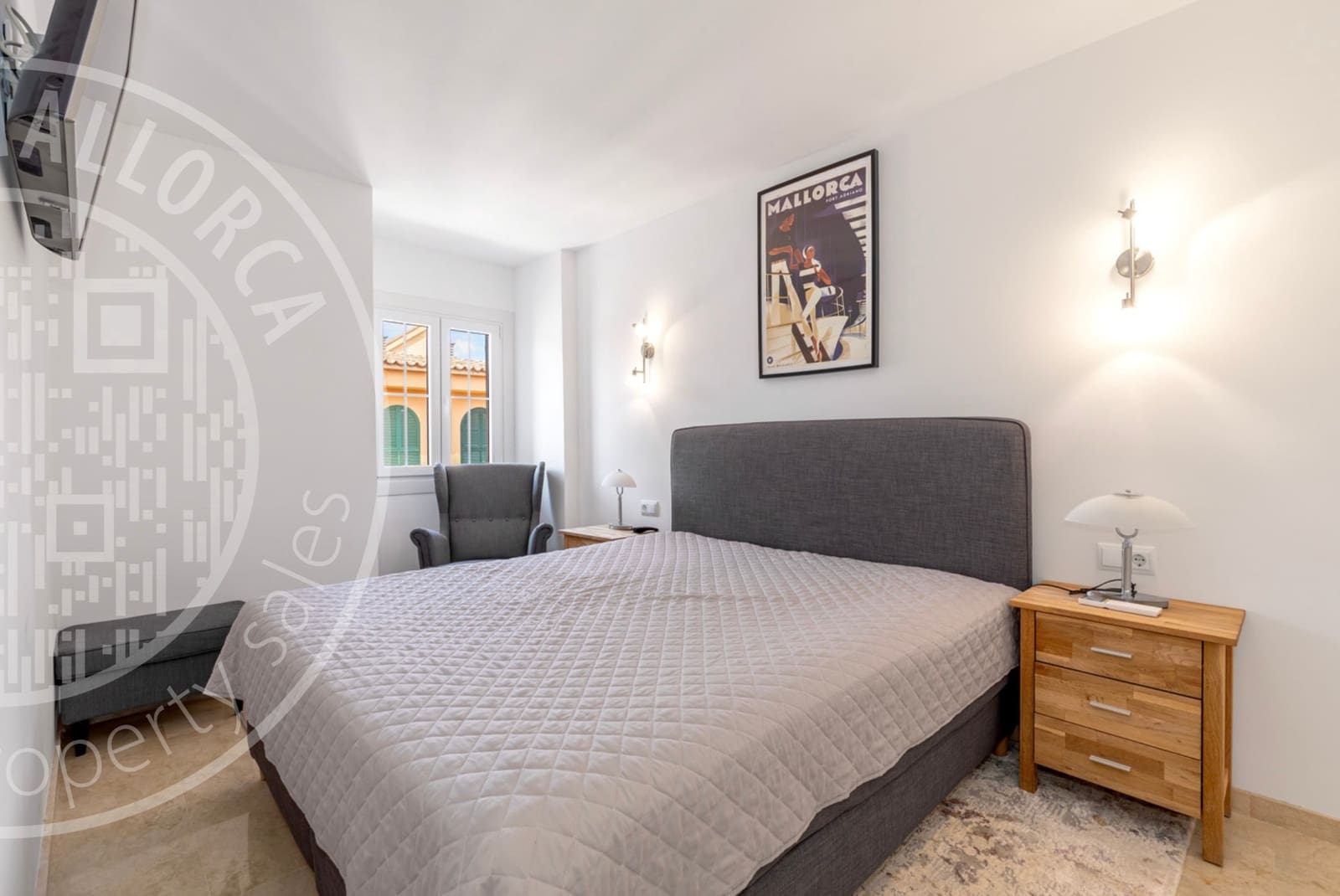 3 bedroom Penthouse for rent in El Toro / Port Adriano with pool garage - € 3,200 (Ref: 9553100)