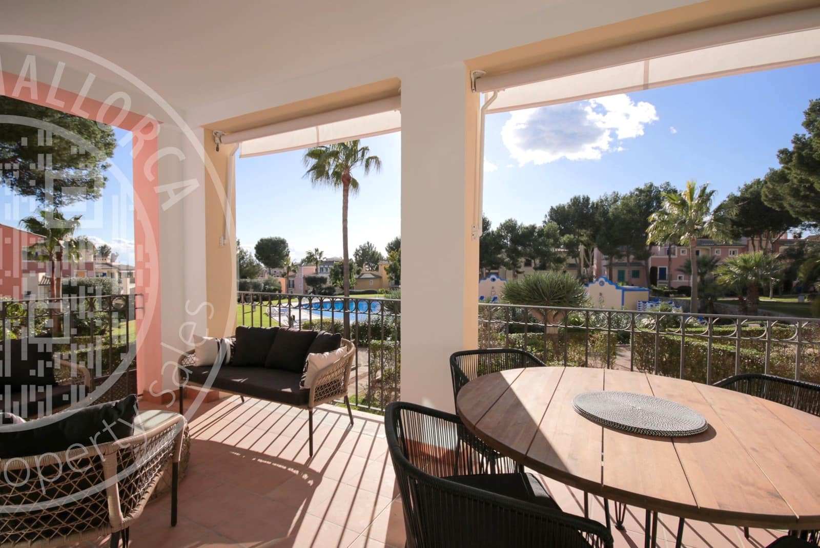 2 bedroom Apartment for rent in El Toro / Port Adriano with pool garage - € 2,500 (Ref: 9553101)