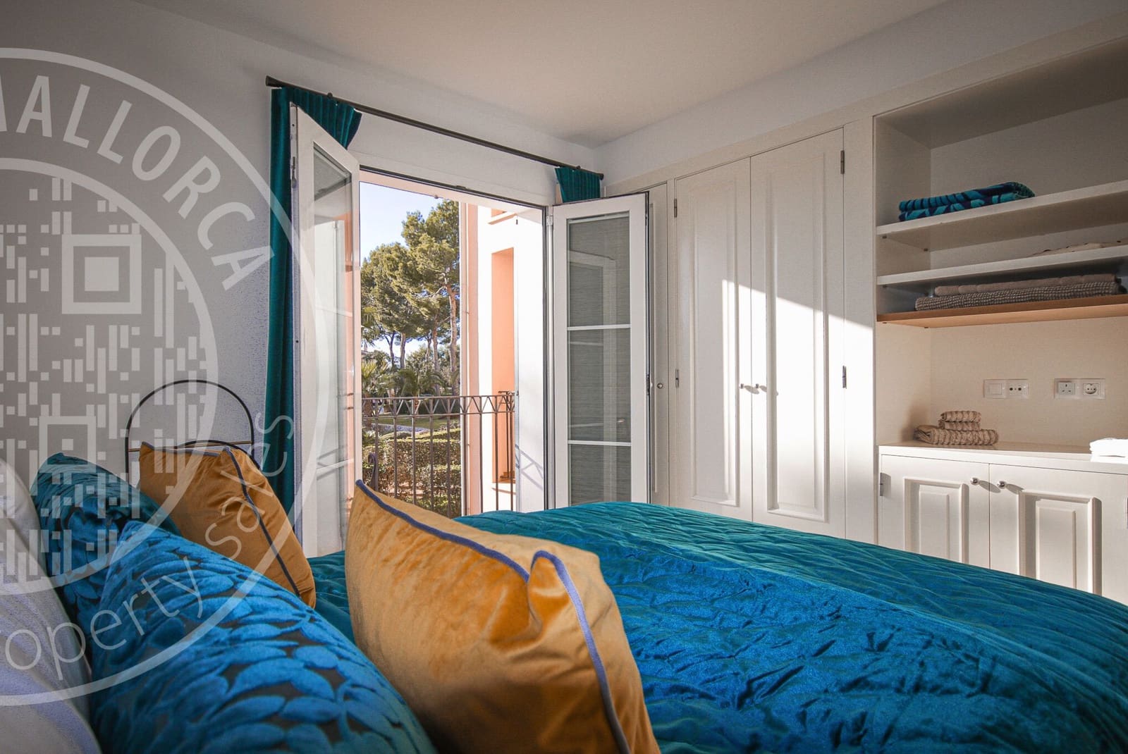 2 bedroom Apartment for rent in El Toro / Port Adriano with pool garage - € 2,500 (Ref: 9553101)