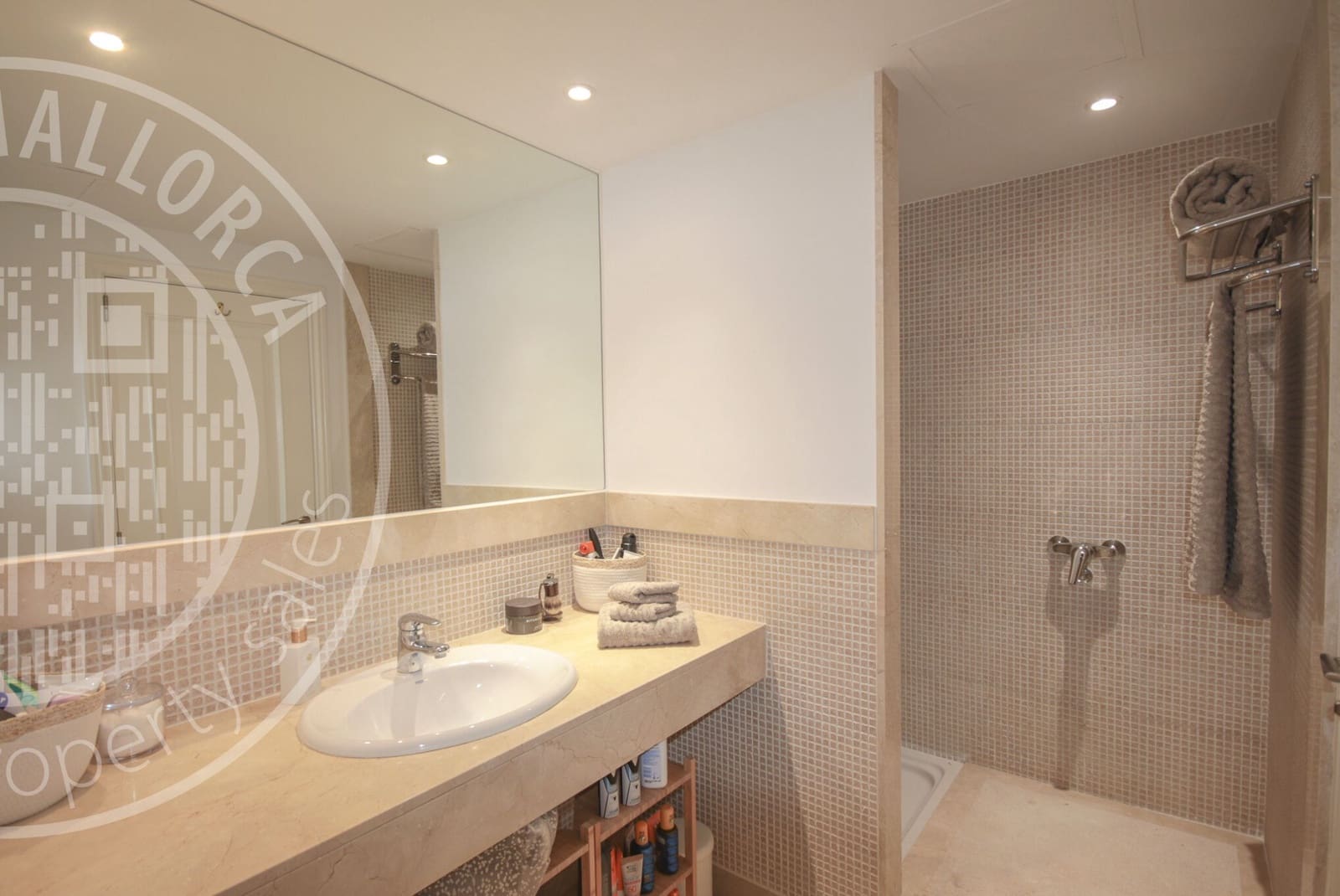 2 bedroom Apartment for rent in El Toro / Port Adriano with pool garage - € 2,500 (Ref: 9553101)