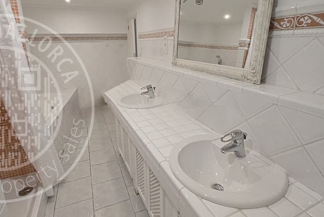 4 Zimmer Villa zu verkaufen in Santa Ponsa, Calvià mit Pool Garage - 2.950.000 € (Ref: 9553104)