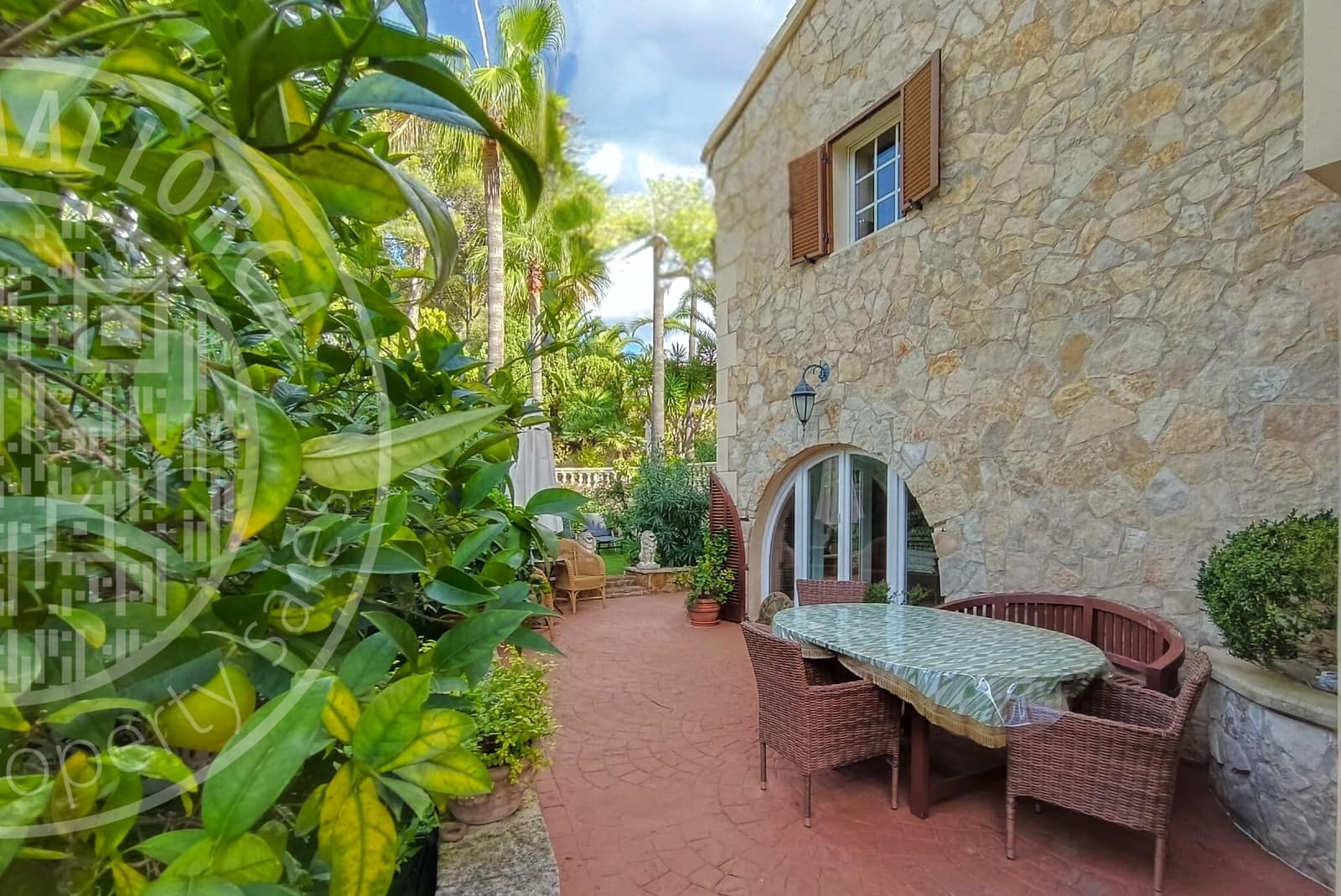 Chalet de 4 habitaciones en Santa Ponsa en venta con piscina garaje - 2.950.000 € (Ref: 9553104)