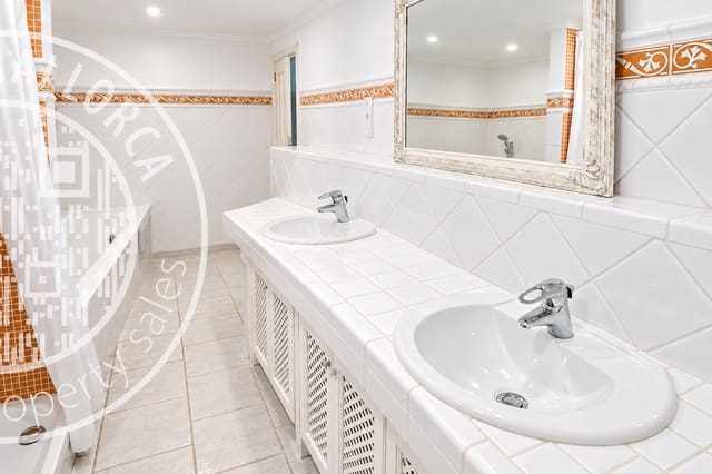 4 Zimmer Villa zu verkaufen in Santa Ponsa, Calvià mit Pool Garage - 2.950.000 € (Ref: 9553104)