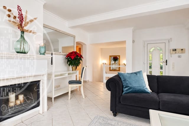 4 Zimmer Villa zu verkaufen in Santa Ponsa, Calvià mit Pool Garage - 2.950.000 € (Ref: 9553104)