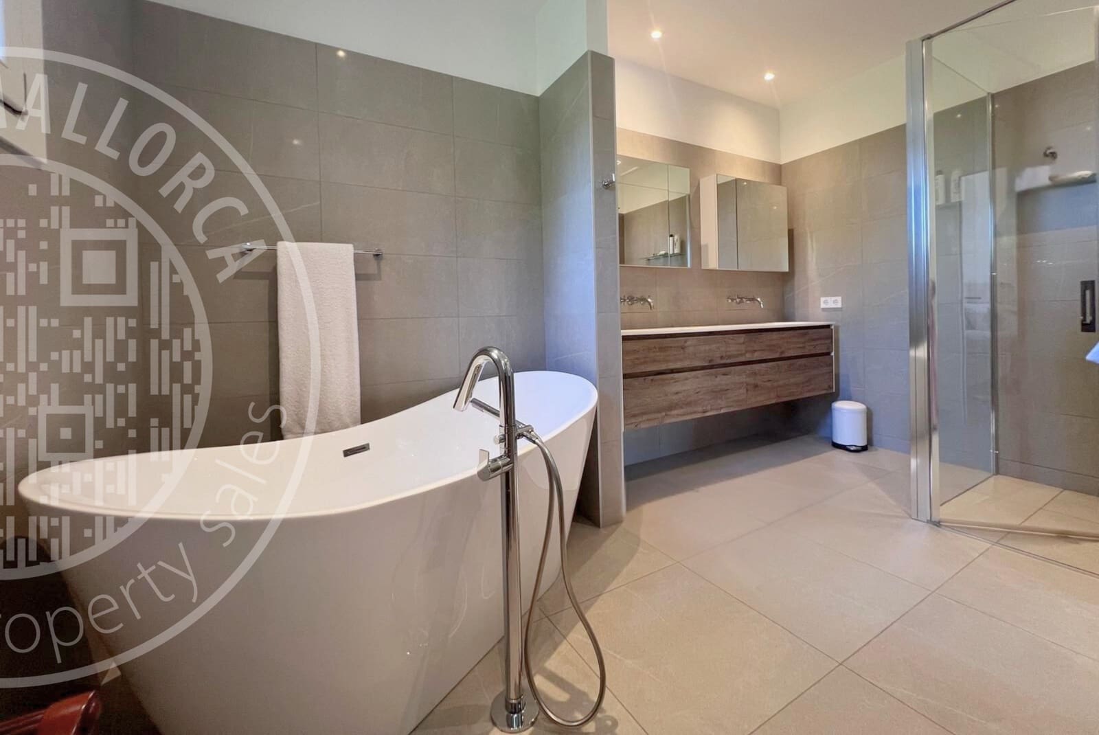 3 sypialnia Willa na sprzedaż w Santa Ponsa z basenem garażem - 2 550 000 € (Ref: 9553107)