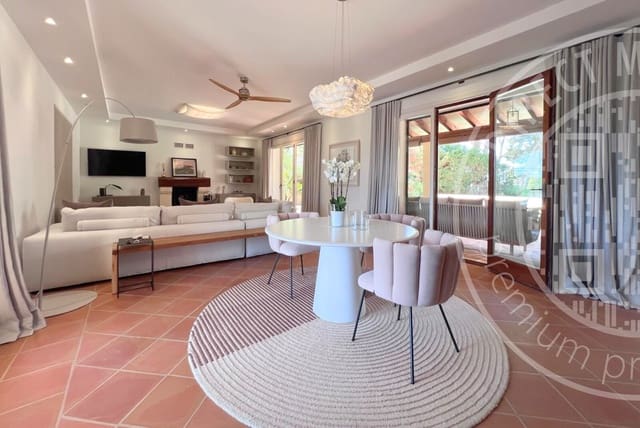 3 sypialnia Willa na sprzedaż w Santa Ponsa, Calvià z basenem garażem - 2 550 000 € (Ref: 9553107)