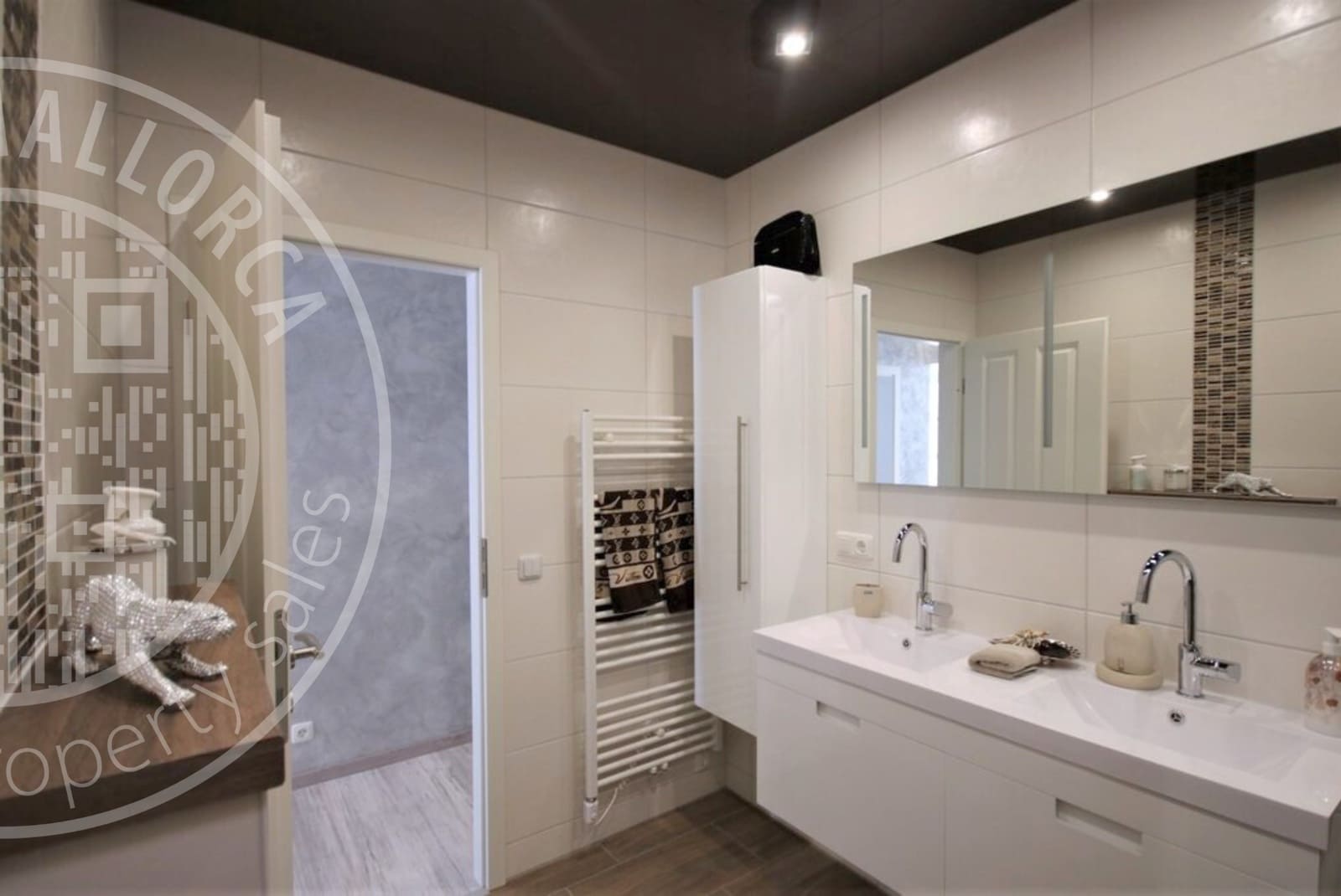 4 soveværelse Semi-Rækkehus til salg i Santa Ponsa med swimmingpool garage - € 1.690.000 (Ref: 9553110)