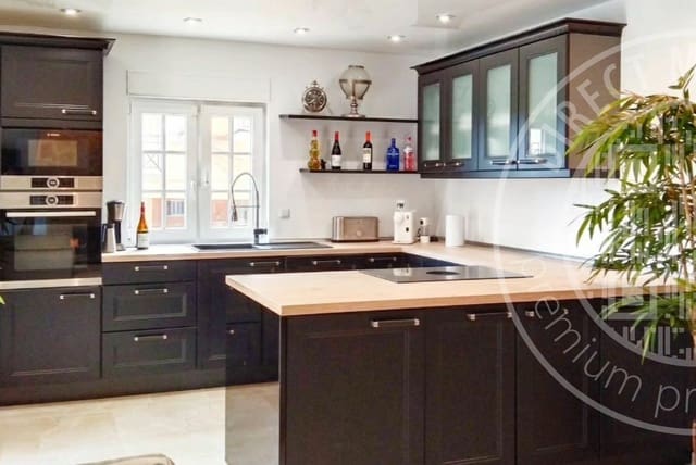 4 soveværelse Semi-Rækkehus til salg i Santa Ponsa, Calvià med swimmingpool garage - € 1.690.000 (Ref: 9553110)