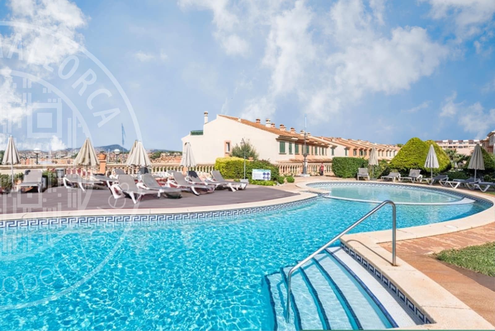 2 makuuhuone Huoneisto myytävänä paikassa El Toro / Port Adriano mukana uima-altaan 
autotalli - 750 000 € (Ref: 9584676)