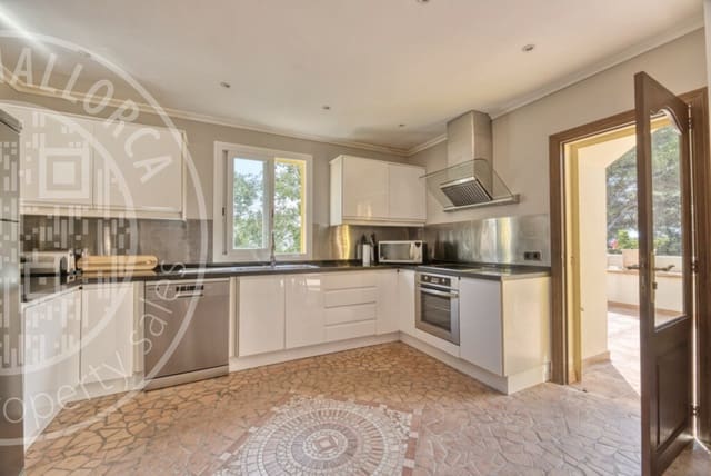 Pareado de 4 habitaciones en Santa Ponsa, Calvià en venta con piscina garaje - 995.000 € (Ref: 9683300)