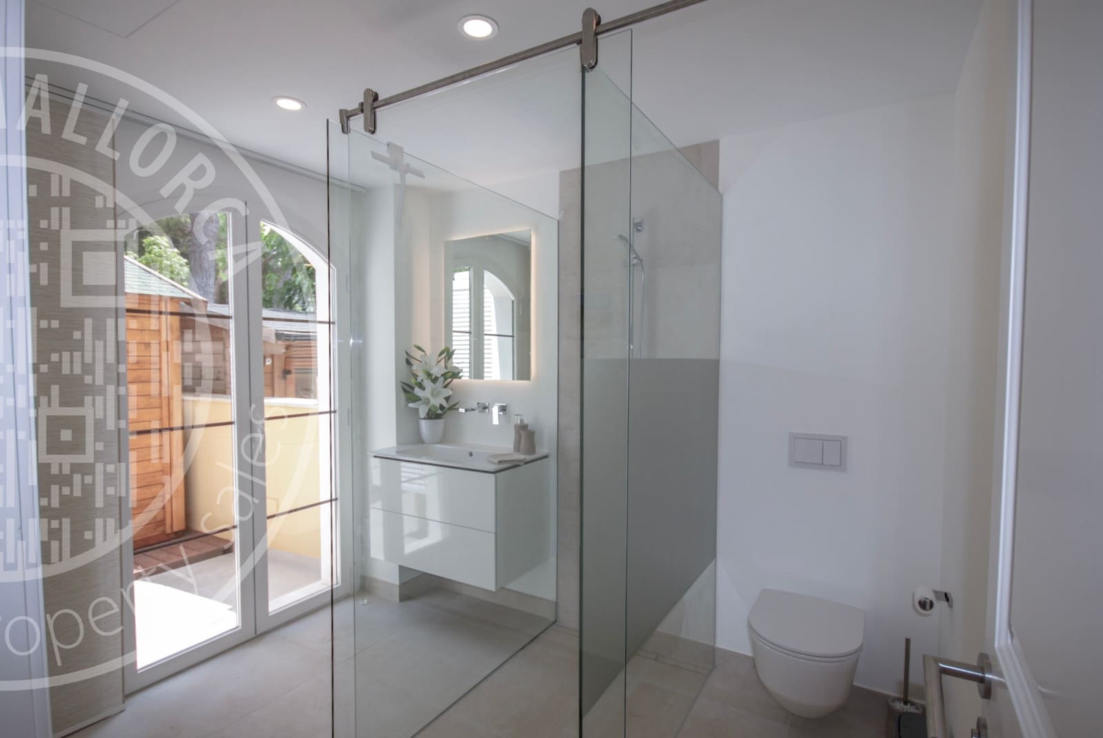 2 bedroom Townhouse for sale in El Toro / Port Adriano with pool garage - € 1,695,000 (Ref: 9739090)