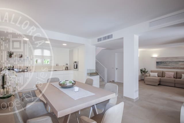 Casa de 2 habitaciones en El Toro / Port Adriano, Calvià en venta con piscina garaje - 1.695.000 € (Ref: 9739090)