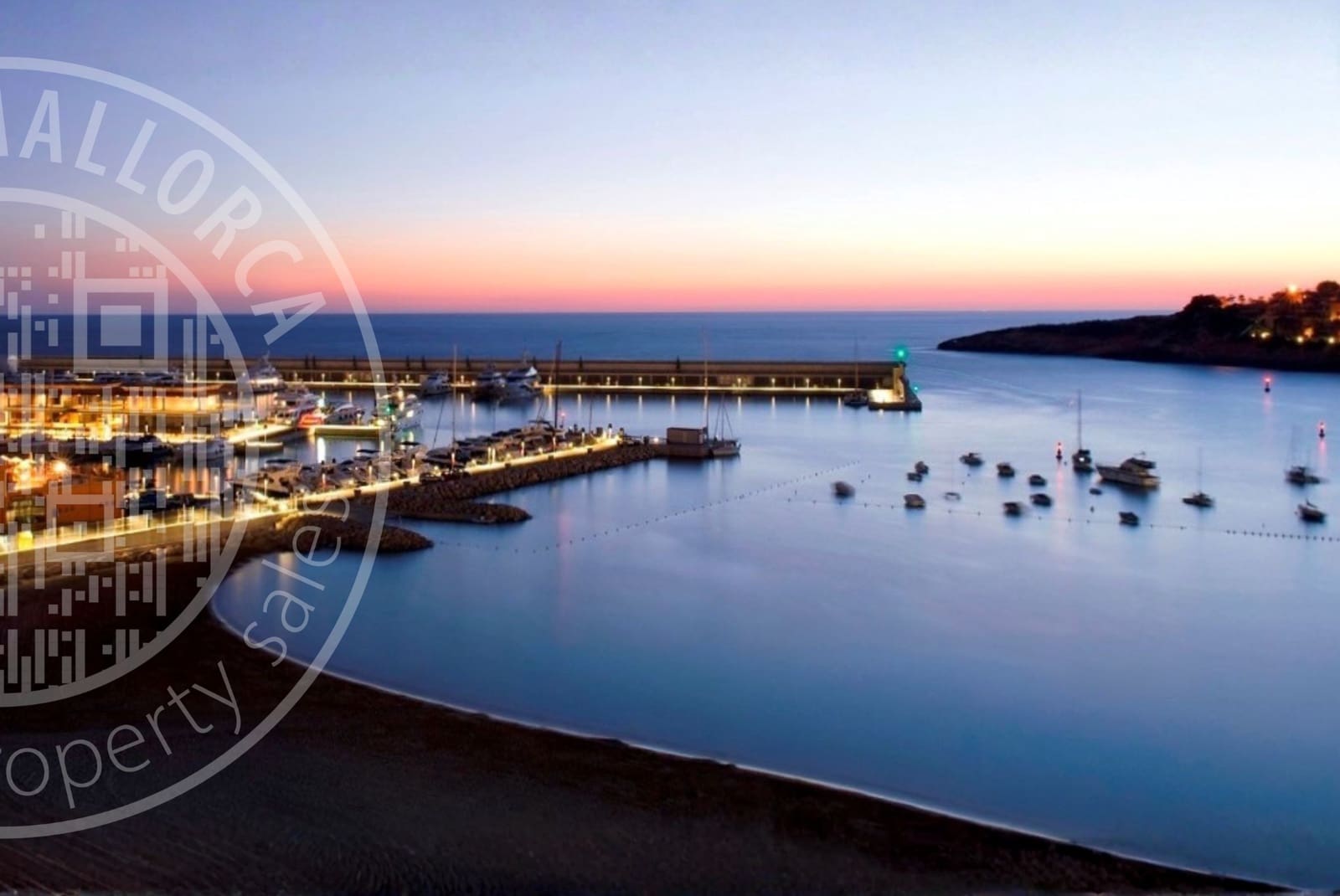 2 bedroom Apartment for sale in El Toro / Port Adriano with pool garage - € 1,195,000 (Ref: 9827180)