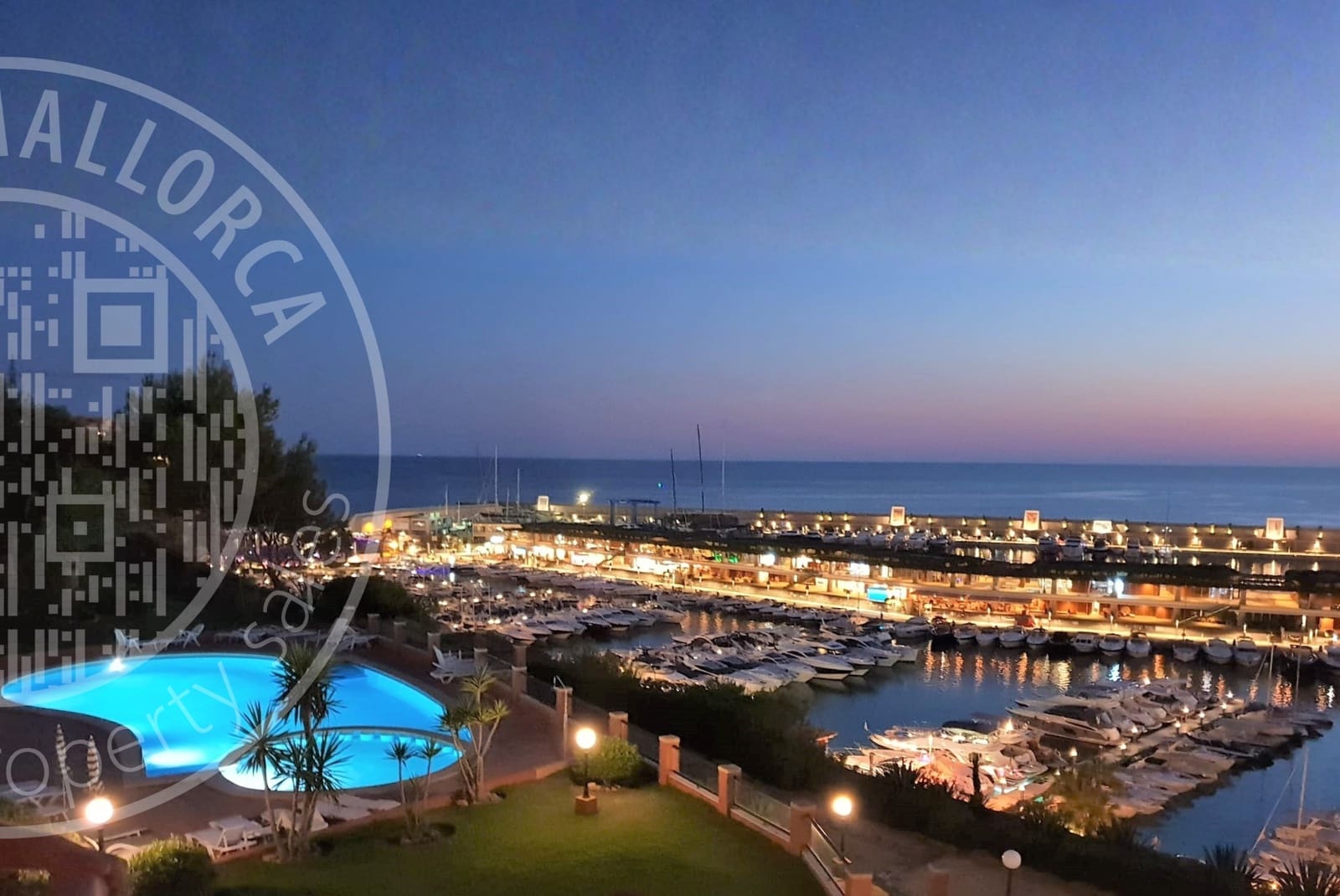 2 bedroom Apartment for sale in El Toro / Port Adriano with pool garage - € 1,195,000 (Ref: 9827180)