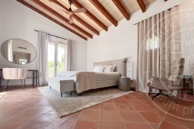 3 soveværelse Villa til salg i Santa Ponsa, Calvià med swimmingpool garage - € 2.550.000 (Ref: 9872516)