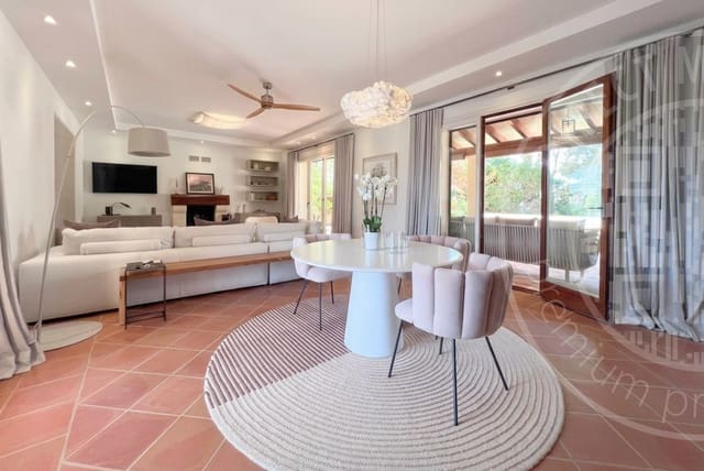 3 soveværelse Villa til salg i Santa Ponsa, Calvià med swimmingpool garage - € 2.550.000 (Ref: 9872516)