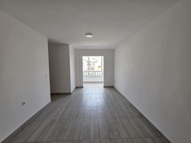 2 slaapkamer Appartement te koop in Centro, Torrevieja - € 147.000 (Ref: 10009159)