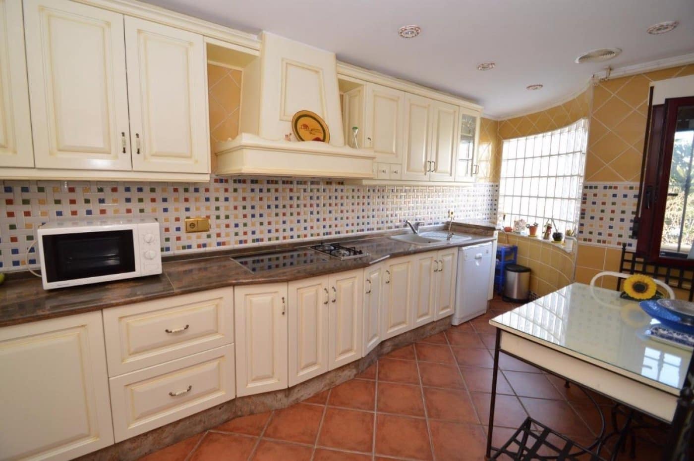 5 soveværelse Villa til salg i Torrevieja med garage - € 495.600 (Ref: 10050331)