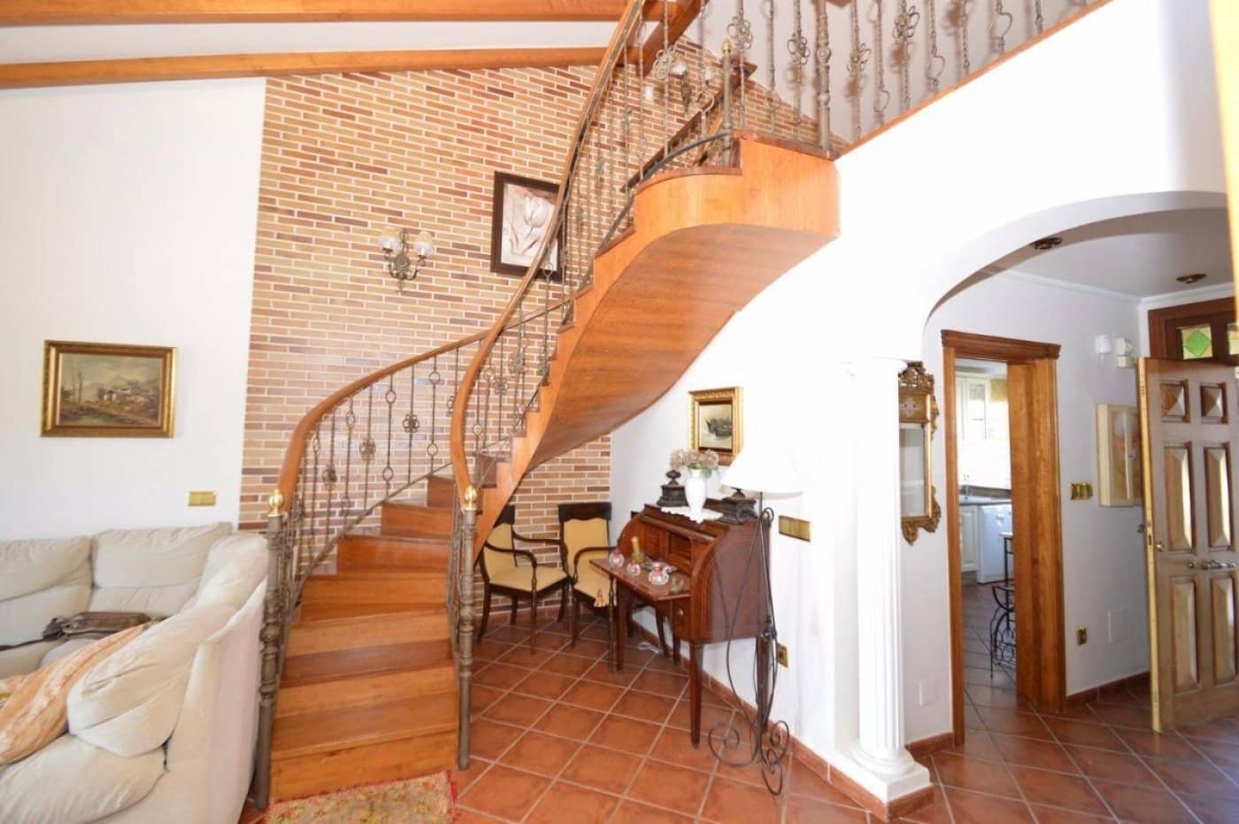 5 soveværelse Villa til salg i Torrevieja med garage - € 495.600 (Ref: 10050331)