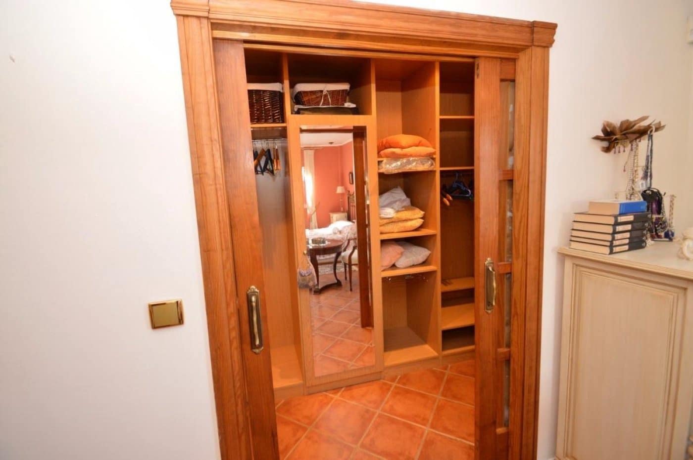 5 soveværelse Villa til salg i Torrevieja med garage - € 495.600 (Ref: 10050331)