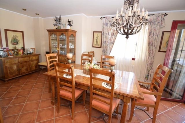 5 sypialnia Willa na sprzedaż w Los Balcones - Los Altos, Torrevieja z garażem - 495 600 € (Ref: 10050331)