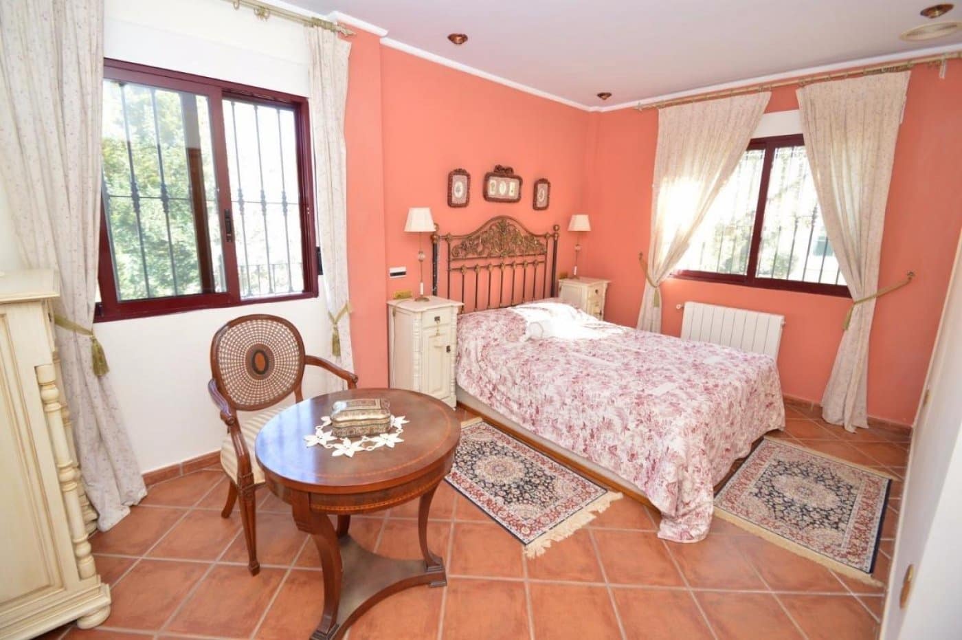 5 soveværelse Villa til salg i Torrevieja med garage - € 495.600 (Ref: 10050331)