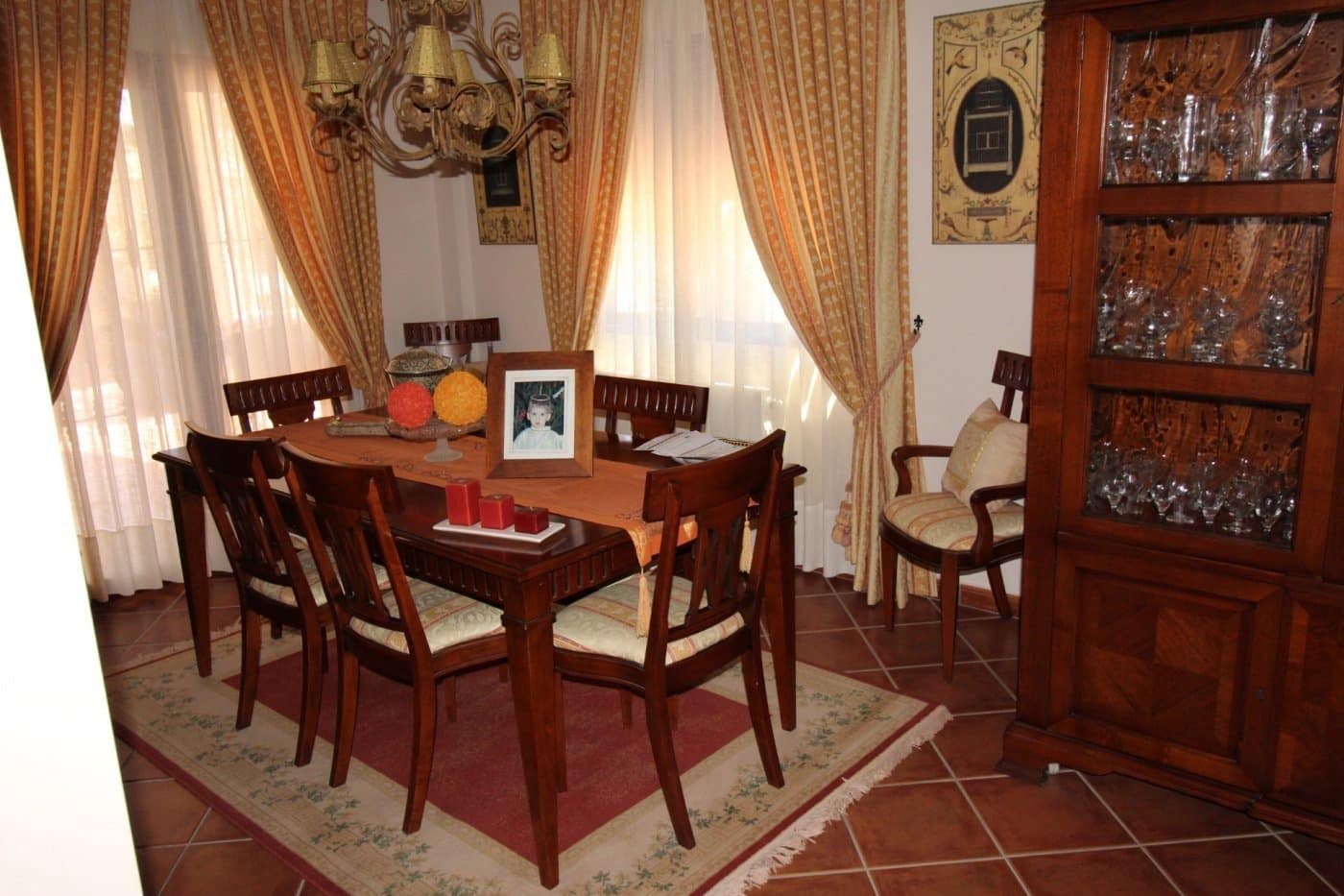 5 soveværelse Villa til salg i Torrevieja med garage - € 495.600 (Ref: 10050331)