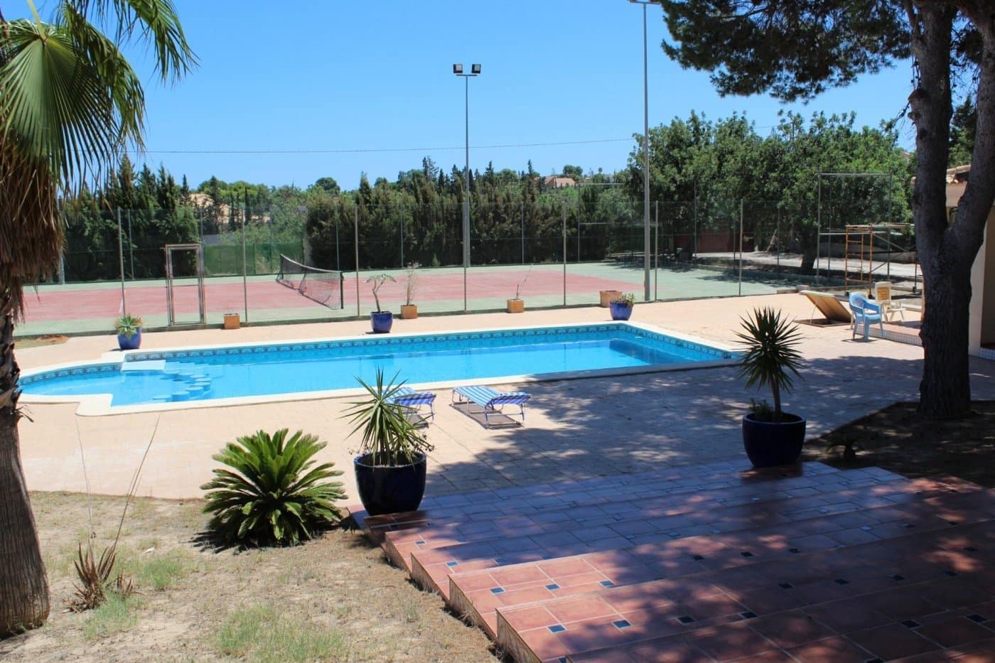 5 soveværelse Villa til salg i Torrevieja med garage - € 495.600 (Ref: 10050331)
