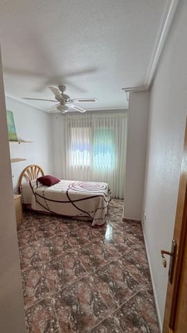 3 chambre Appartement à vendre à Centro, Torrevieja avec garage - 179 900 € (Ref: 9941001)