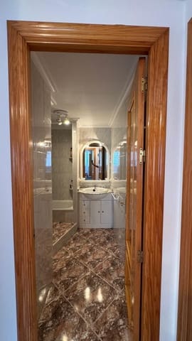 3 chambre Appartement à vendre à Centro, Torrevieja avec garage - 179 900 € (Ref: 9941001)