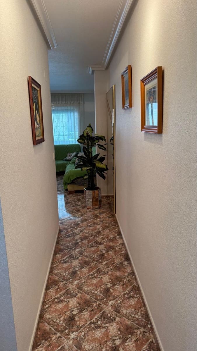 3 chambre Appartement à vendre à Torrevieja avec garage - 179 900 € (Ref: 9941001)