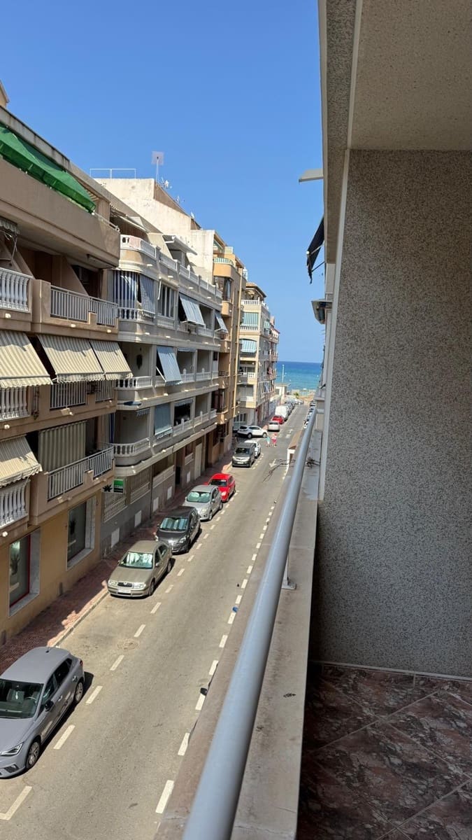 3 chambre Appartement à vendre à Torrevieja avec garage - 179 900 € (Ref: 9941001)