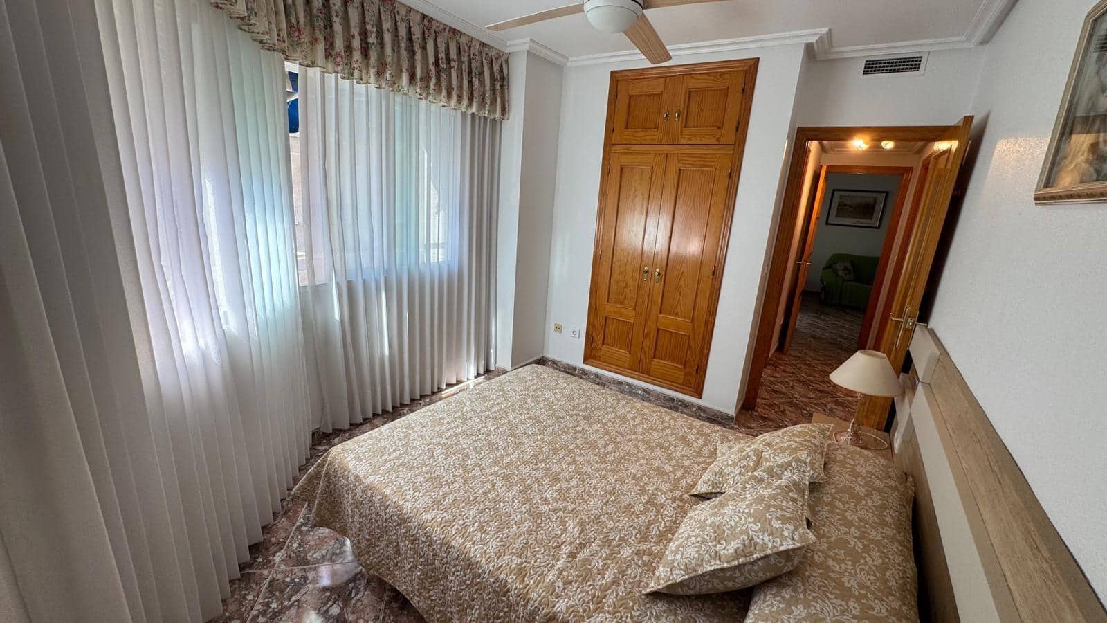 3 chambre Appartement à vendre à Torrevieja avec garage - 179 900 € (Ref: 9941001)