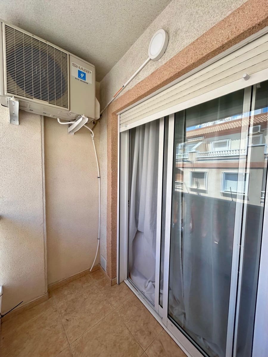 2 soveværelse Lejlighed til salg i Torrevieja - € 146.000 (Ref: 9941002)