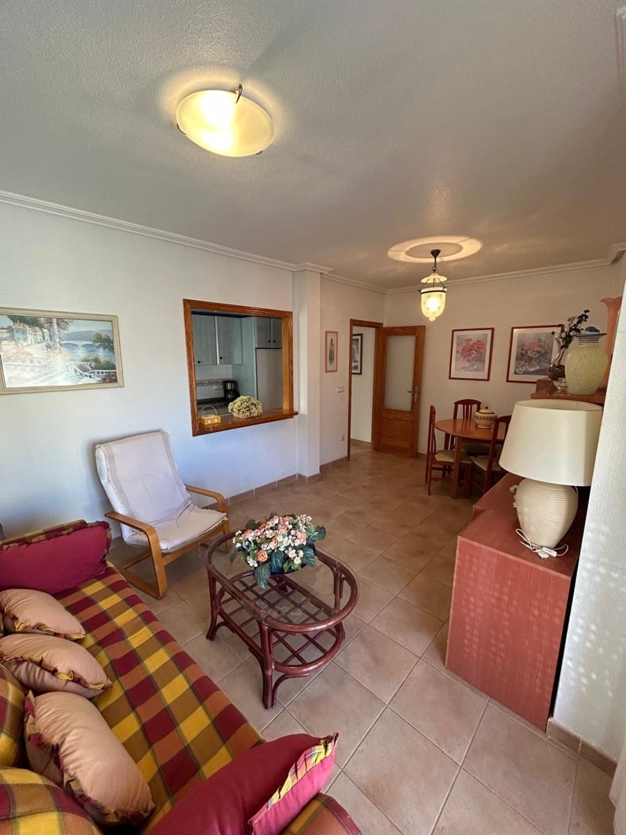 Apartamento de 2 habitaciones en Torrevieja en venta - 156.000 € (Ref: 9941006)