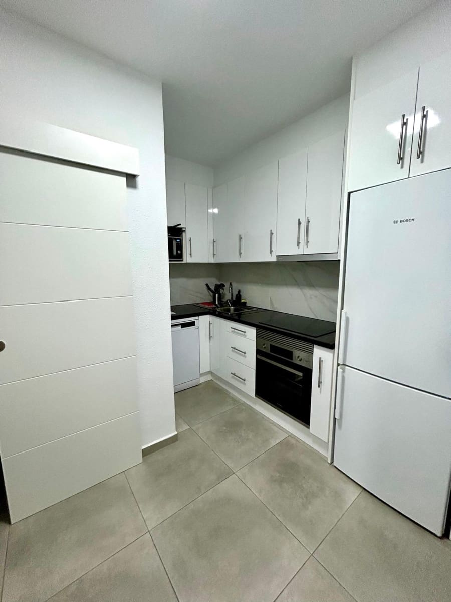 3 chambre Appartement à vendre à Torrevieja - 210 000 € (Ref: 9941007)