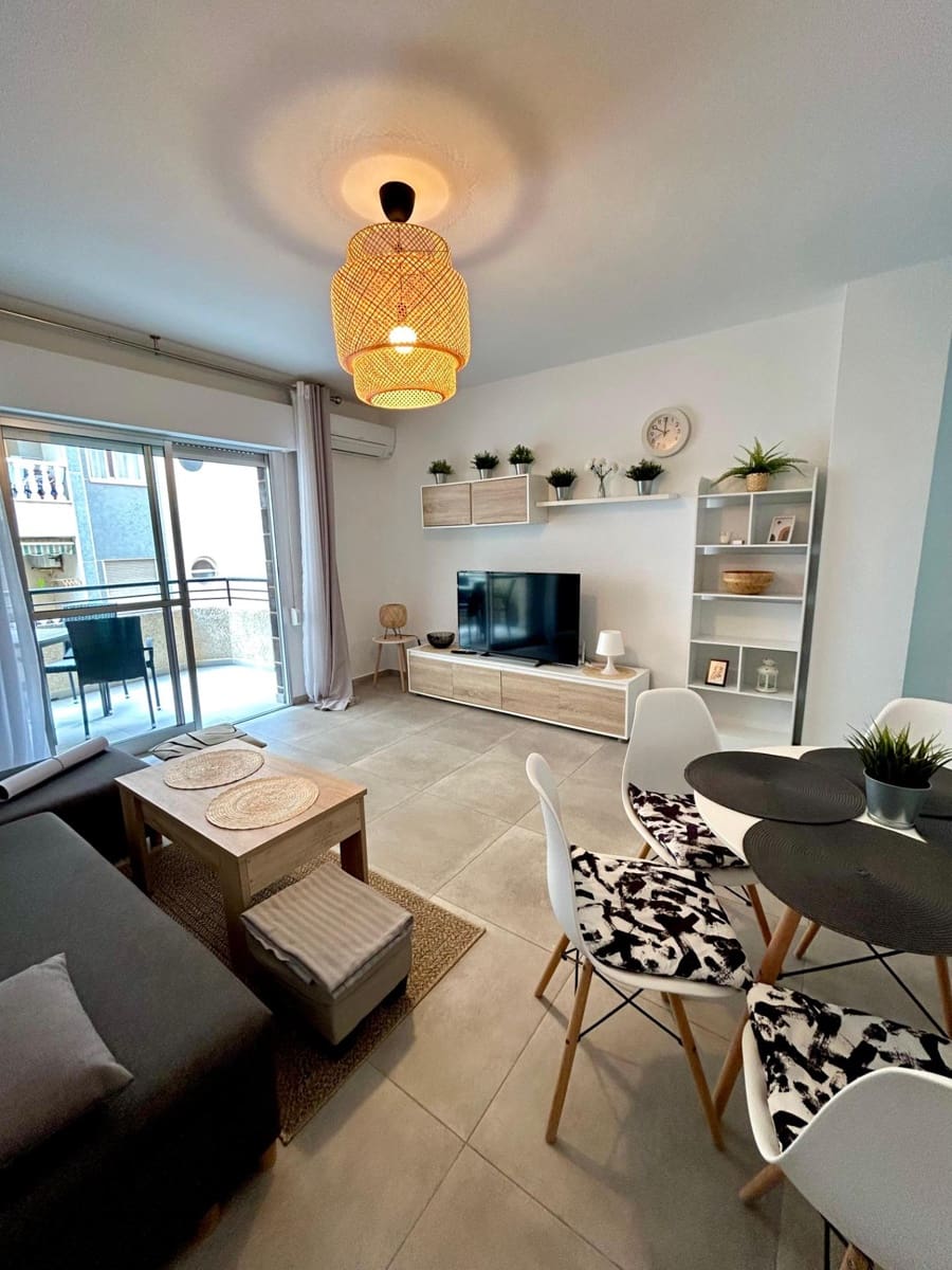 3 chambre Appartement à vendre à Torrevieja - 210 000 € (Ref: 9941007)