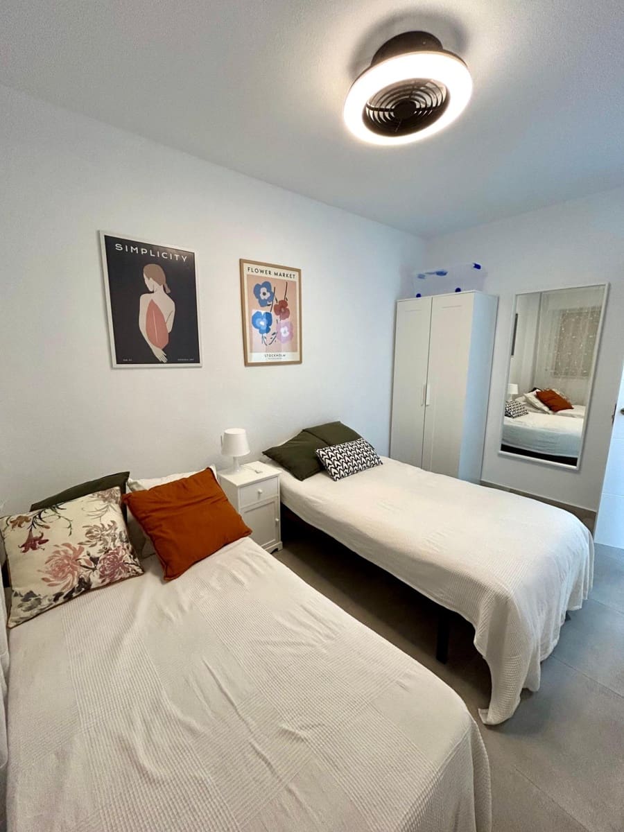 3 chambre Appartement à vendre à Torrevieja - 210 000 € (Ref: 9941007)