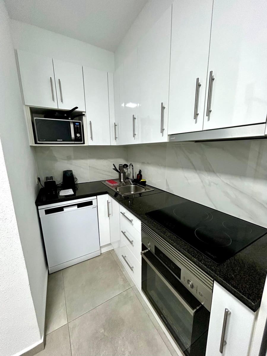 3 chambre Appartement à vendre à Torrevieja - 210 000 € (Ref: 9941007)