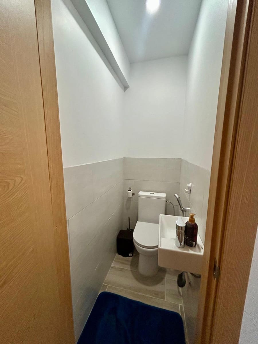 3 sovrum Lägenhet till salu i Torrevieja - 198 000 € (Ref: 9941009)