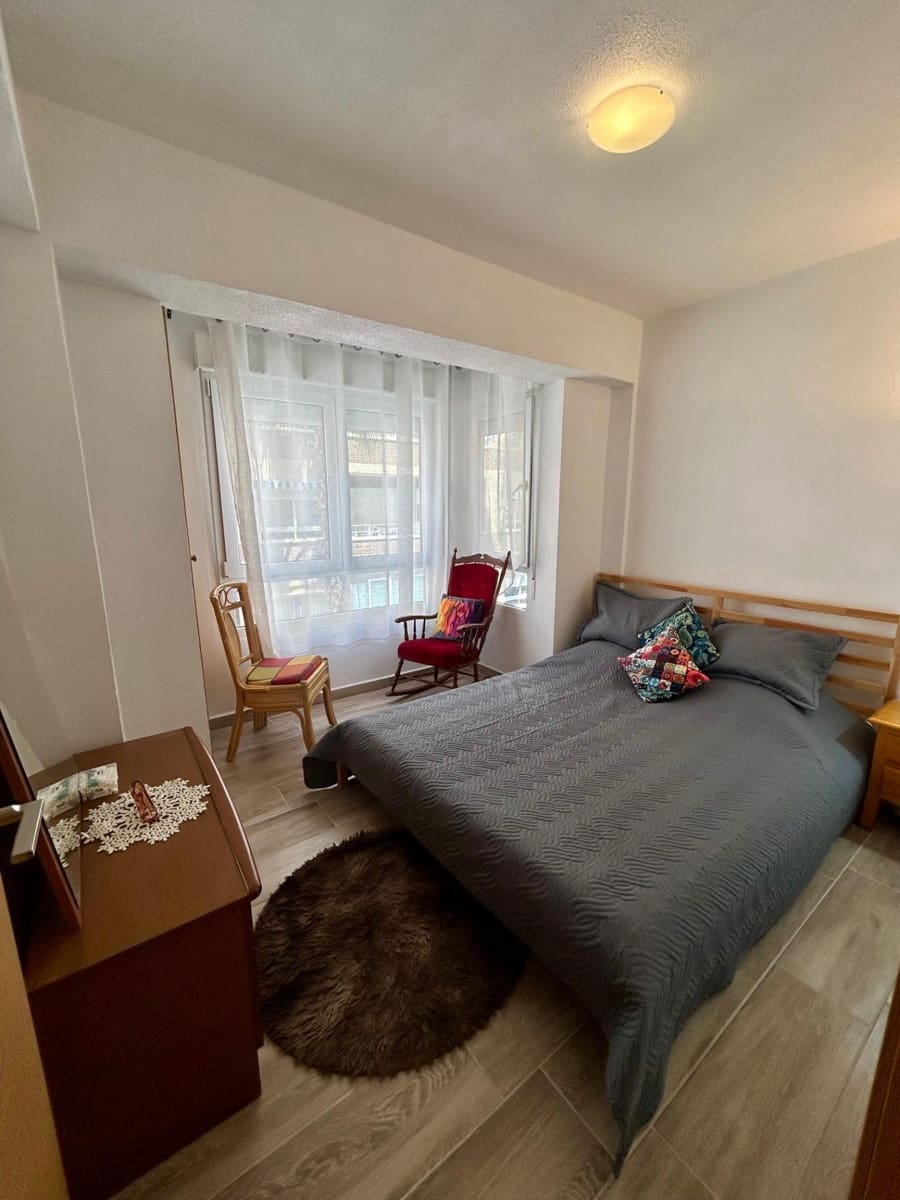 3 sovrum Lägenhet till salu i Torrevieja - 198 000 € (Ref: 9941009)